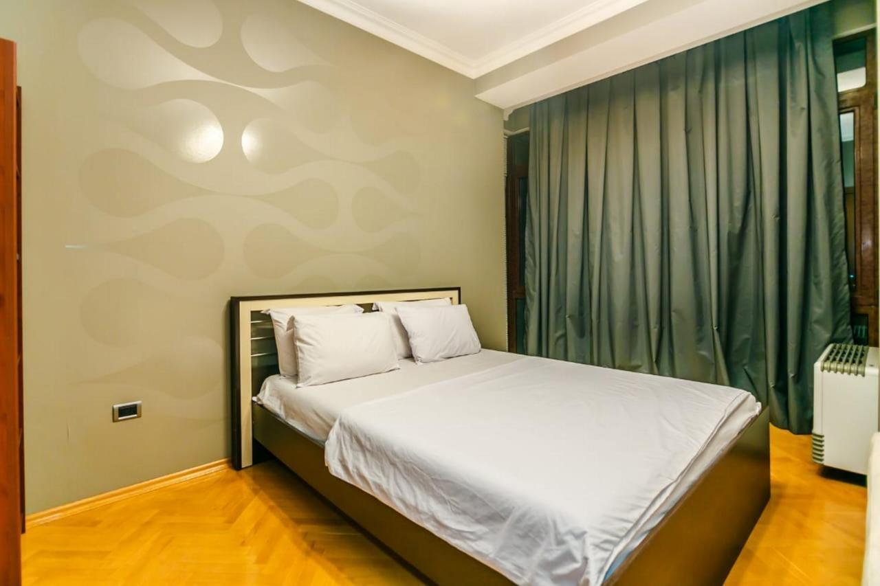 Vip Apartment Number One Baku Extérieur photo